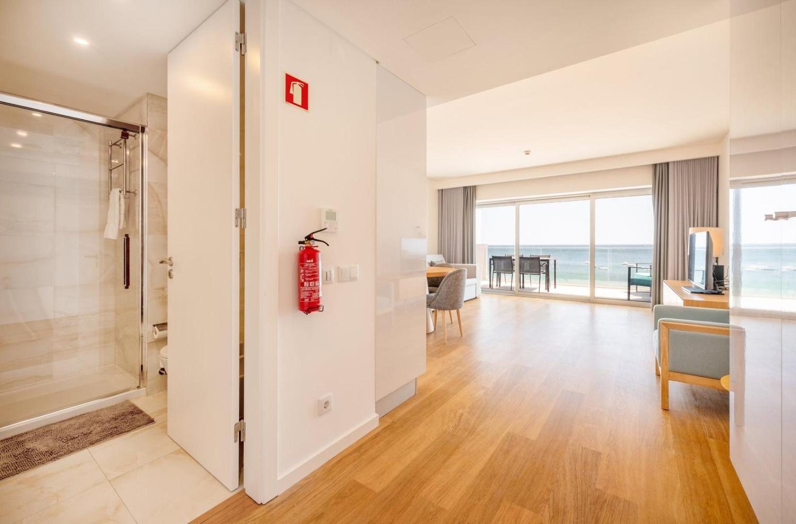 Guestready - Beachfront Naufrago'S Retreat 2 Sesimbra Kültér fotó