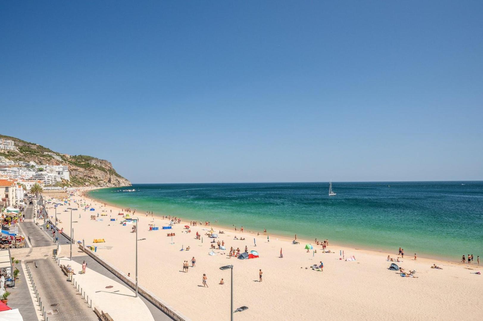 Guestready - Beachfront Naufrago'S Retreat 2 Sesimbra Kültér fotó